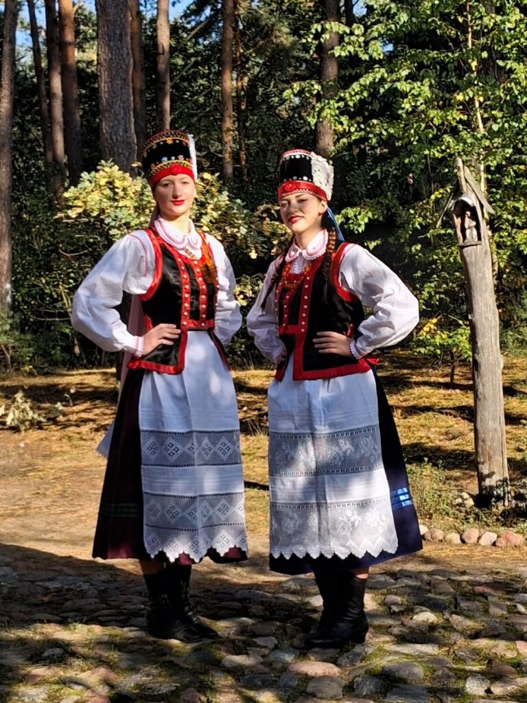 czółka kurpiowskie